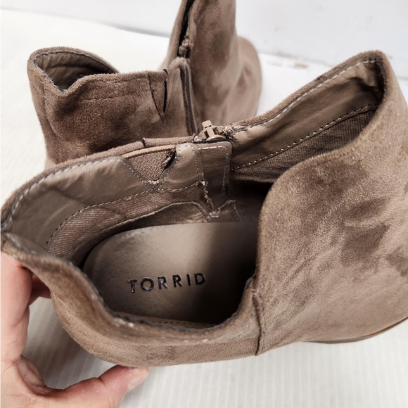 Torrid Low Dip Ankle Booties - Picture 4 of 9